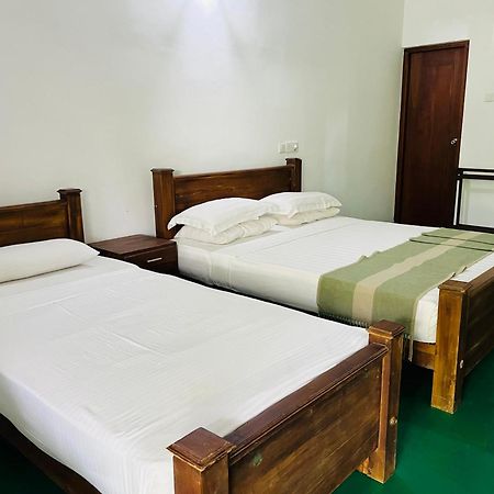 Kingfisher Resort & Retreat Sigiriya Buitenkant foto