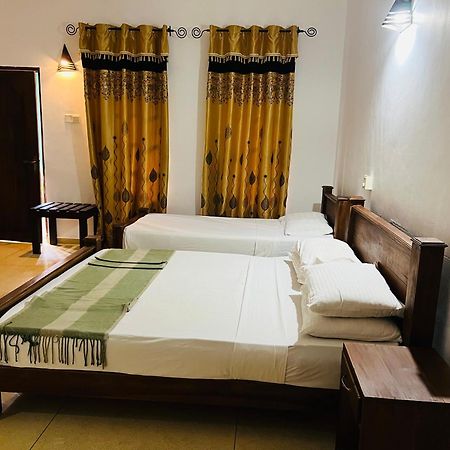 Kingfisher Resort & Retreat Sigiriya Buitenkant foto