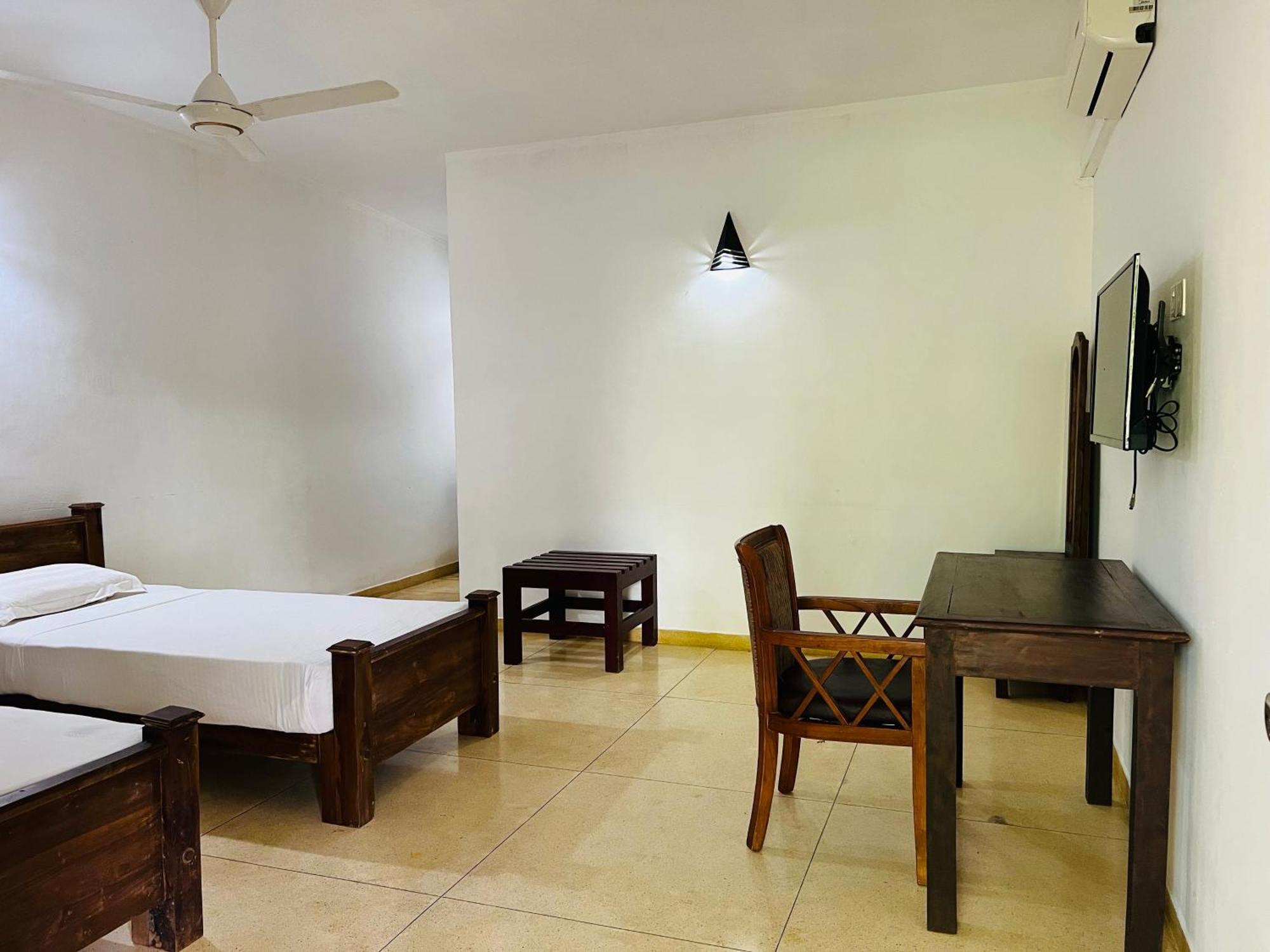 Kingfisher Resort & Retreat Sigiriya Buitenkant foto