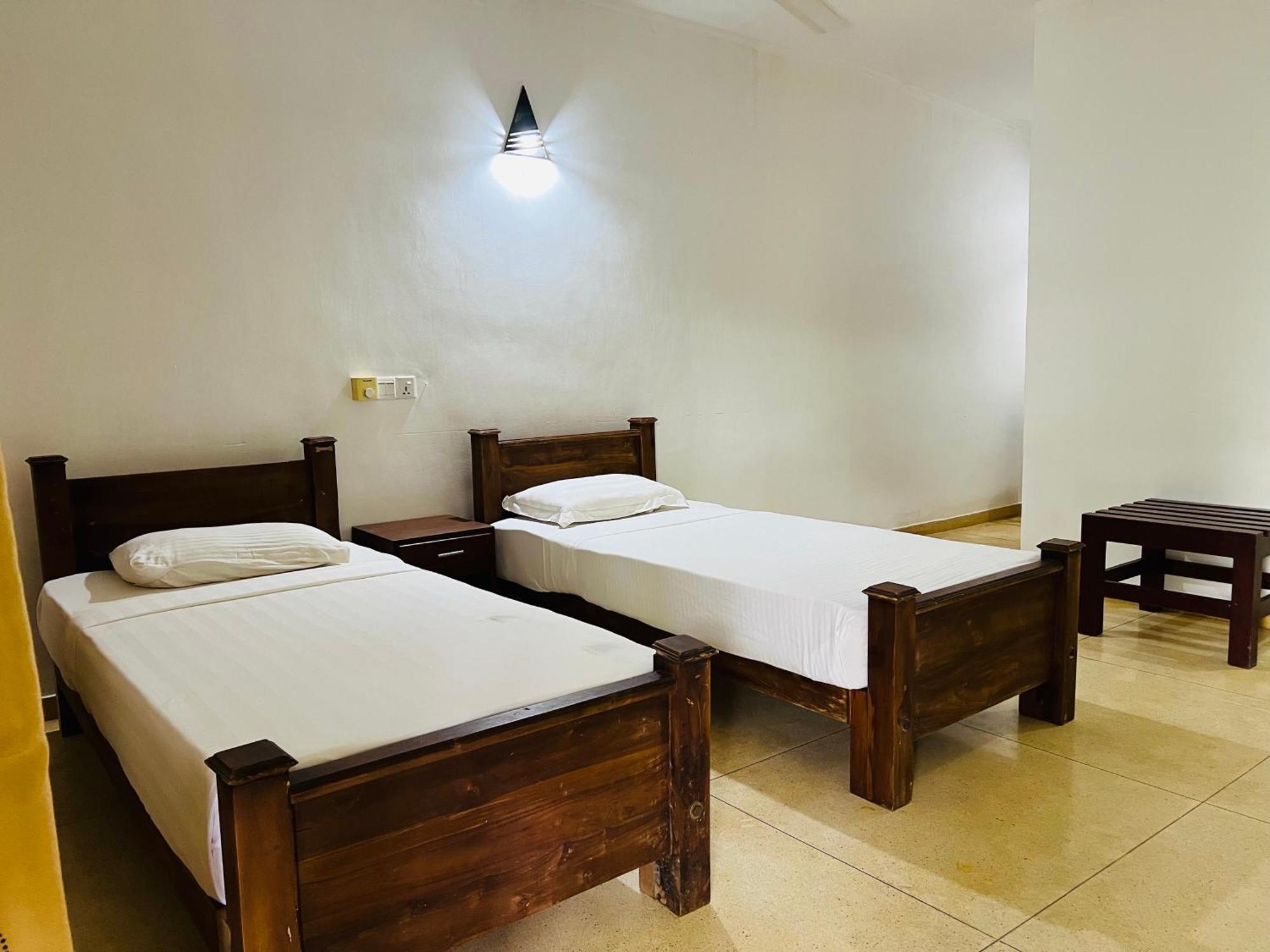 Kingfisher Resort & Retreat Sigiriya Buitenkant foto