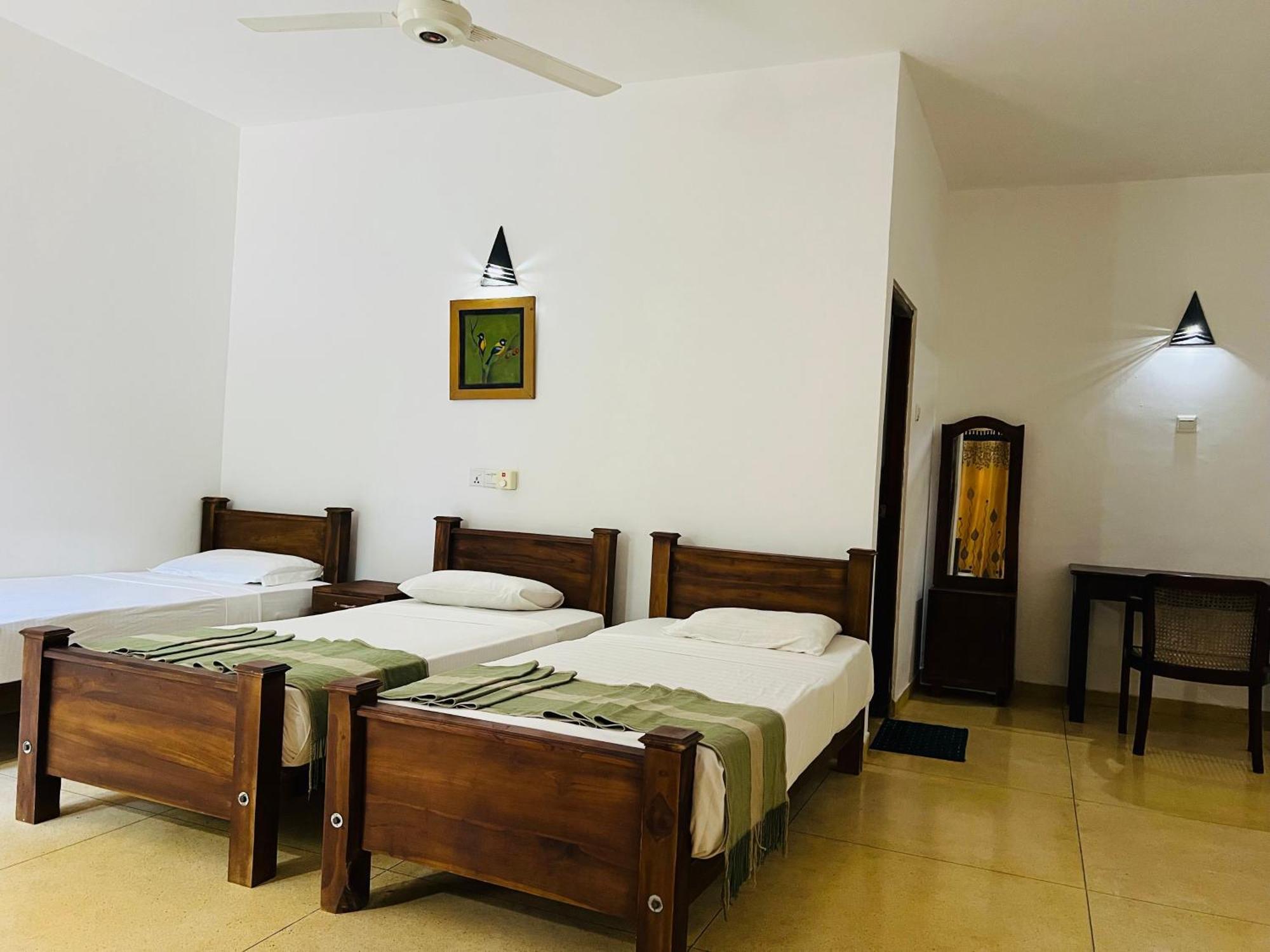 Kingfisher Resort & Retreat Sigiriya Buitenkant foto