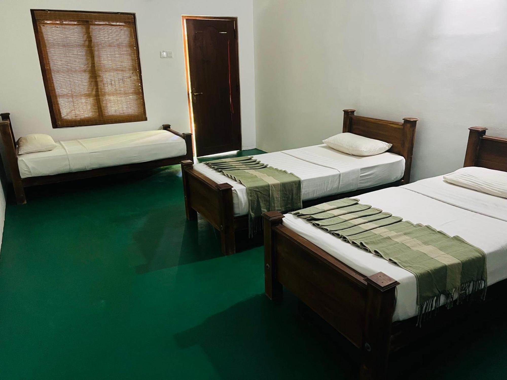 Kingfisher Resort & Retreat Sigiriya Buitenkant foto