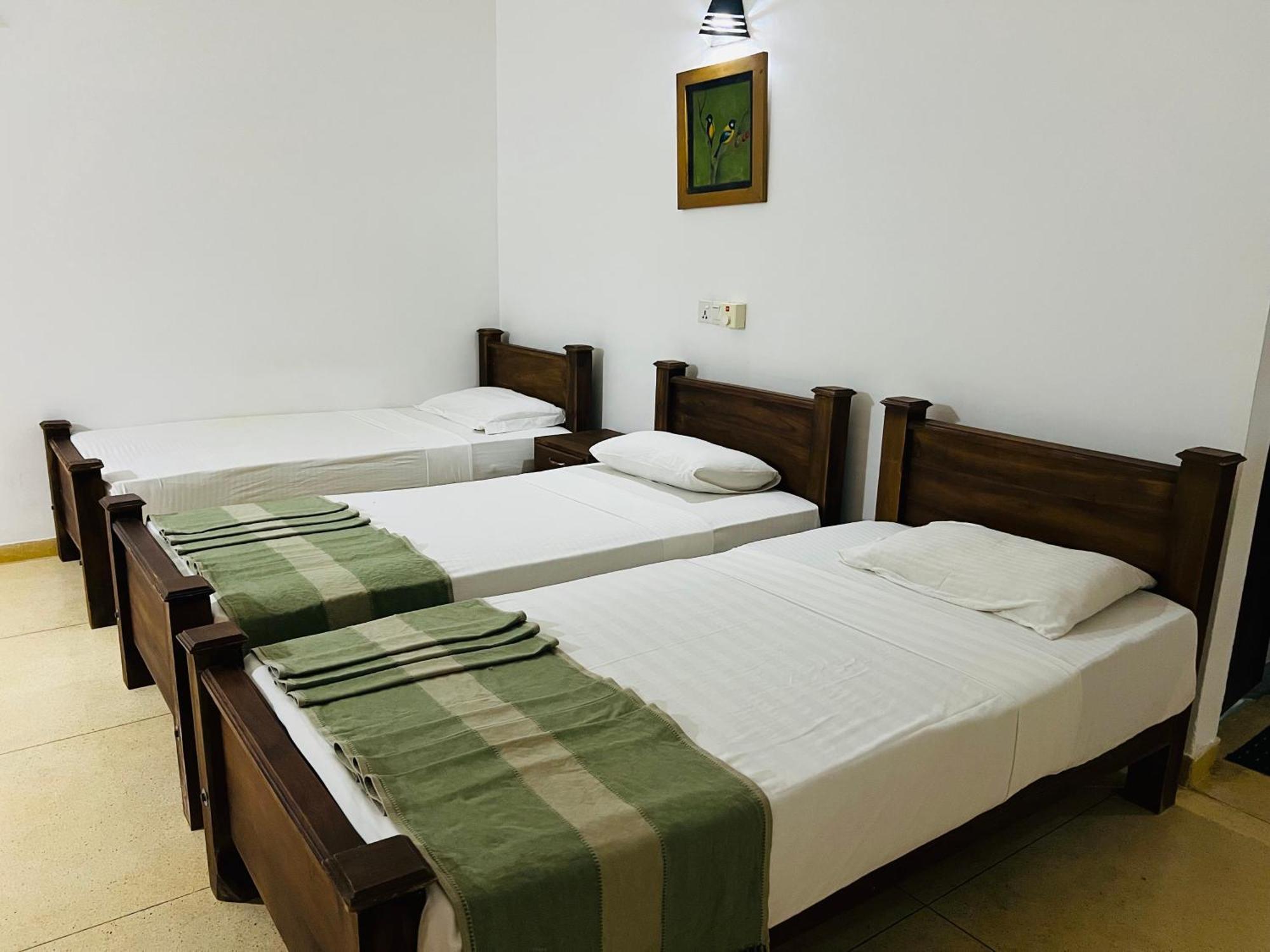 Kingfisher Resort & Retreat Sigiriya Buitenkant foto